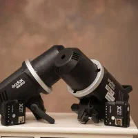 دوربین عکاسی وتجهیزات نورپردازی