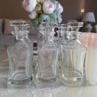شیشه عطر ار سی|آرایشی، بهداشتی، درمانی|مشهد, کوه سنگی|دیوار