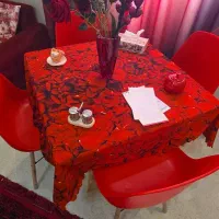 مبل راحتی با نهارخوری و میز تلویزیون و وسط