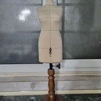 مانکن دکوری یک دوم، سوزن خور سوزنخور، اتوخور، نیمه