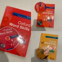 کتابهای Oxford word skills و Grammar in use