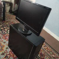 کامپیوتر با مانیتور