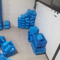 پالت پلاستیک مخصوص سوپر مارکت ومغازه|فروشگاه و مغازه|کاشان, پشت شهربانی|دیوار