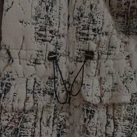 پالتو|لباس|اسالم, |دیوار