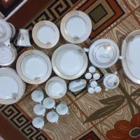 یه دست کامل چینی دور زرین نو نو استفاده نشده|ظروف سرو و پذیرایی|بروجرد, |دیوار