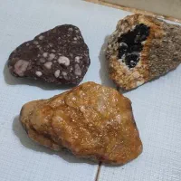 آکواریوم کوچیک و سنگ تزئینی برا آکواریوم