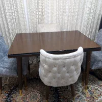 میز ناهار خوری ۴ نفره در حد نو