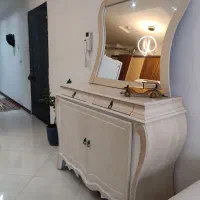 آینه و کنسول