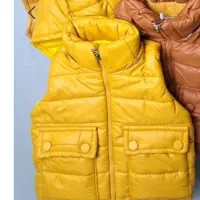 کاپشن وکفش|کفش و لباس بچه|تهران, فلسطین (میدان انقلاب)|دیوار