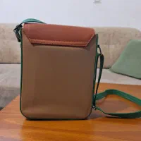 کیف|کیف، کفش، کمربند|سلماس, |دیوار