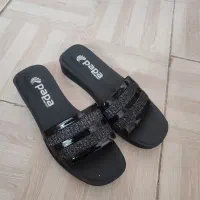 کفش|کیف، کفش، کمربند|کرج, کوی زنبق|دیوار