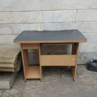 میز کامپیوتر سالم