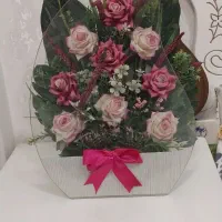 دوعدد گل مصنوعی درحد نو