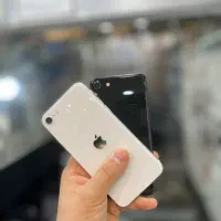 iPhone SE 128 مشابه نو