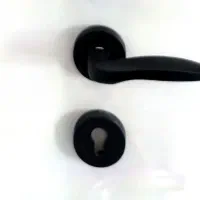 پخش عمده و خرده  یراق آلات درب عای ضد سرقت و اتاقی|مصالح و تجهیزات ساختمان|سلماس, |دیوار