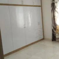 اپارتمان تک واحده طبقه ۵ با حیاط اختصاصی