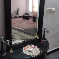 اینه قدی همراه شمعدان ومیز