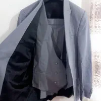 دو دست کت و شلوار در حد نو|لباس|حویق, |دیوار