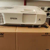 ویدیو پروژکتور اپسون 108 مناسب منزل فضای باز