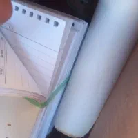 سر رسید و ورق کاغذ سالم