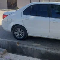 دنا مدل ۹۶ فوق‌العاده تمیز زیر پا اوکی