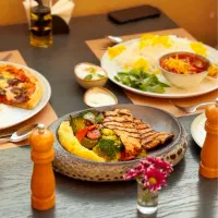 سرآشپز و آشپز ایرانی و فرنگی