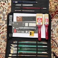 ست کامل ابزار نقاشی سیاه‌ قلم