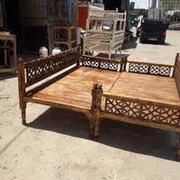 تخت سنتی چوبی|صندلی و نیمکت|یزد, |دیوار