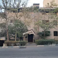 ولیعصر ، پارک وی ۷۰۰ متر کلنگی بر ۲۰ // دو‌کله