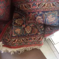 یک فرش ۱۲متری دست باف زمین لاکی