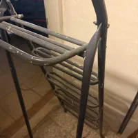 نردبان آهنی کاملا سالم مناسب ساختمان