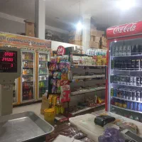 فروشنده آقا برای فروشگاه