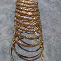 النگو|بدلیجات|قم, هفت تیر|دیوار