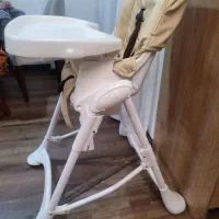 صندلی غذای زویه کاملا سالم و نمیز