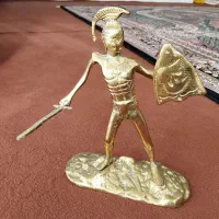 مجسمه برنزی سرباز رومی