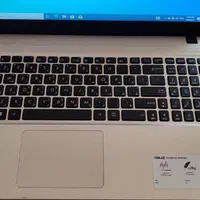 لپتاپ ایسوس E1