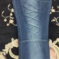 شلوار لی زنانه