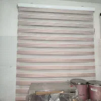 پرده زبرا کالباسی رنگ در حد نو