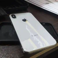 آیفون x  سفید بسیار سالم