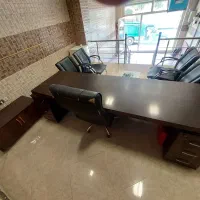 ست میزوصندلی اداری کارکرده در حد نو