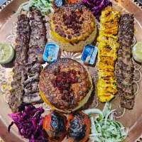 آشپز و سالندار و کارگر