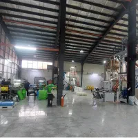 کارگر فنی صنعت تولید پلاستیک