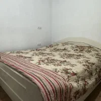 تخت و کمد چوبی