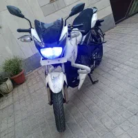 آپاچی سفید عروسک