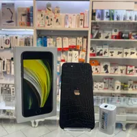 ایفون se2020 تعداد در حد نو واقعی