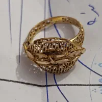 انگشتر نو به وزن ۲گرم و ۸۸۰سوت ۳۰۰بالای تابلو