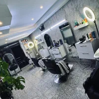 اجاره صندلی در آرایشگاه مردانه