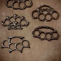 همه نوع چاقو زیر قیمت بازار|کلکسیون و سرگرمی|زنجان, |دیوار