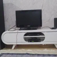 تلویزیون ۲۲ اینچ