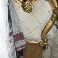 تخت سلطنتی طلایی کرمی مخملی جنس اعلا نو